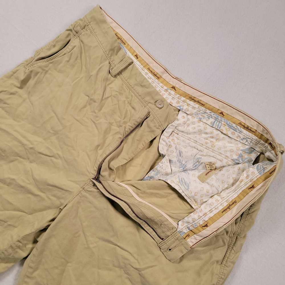 Tommy Bahama Chino Shorts Mens 38 Khaki Solid Regular Fit Cotton Tencel Stretch